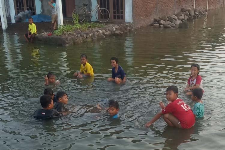 Destinasi Wisata Air Upaya Pemerintah Tangani Banjir Rob Di Jawa Tengah