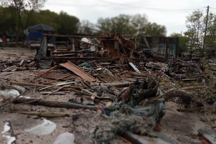 Rumah roboh di Dukuh Bedono Demak