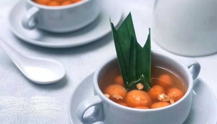 Menguntungkan! Intip Resep Wedang Ronde Tradisional dan Perspektif Ekonomi Bisnis Kuliner Modal Kecil