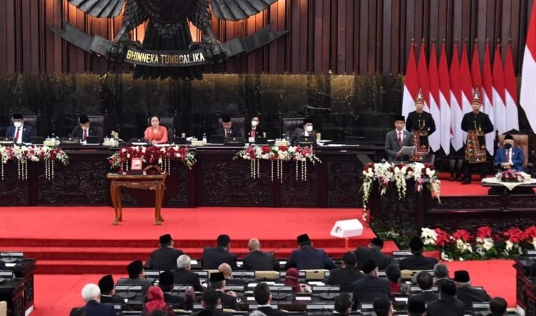 Gambaran Arah Kebijakan Jokowi Dalam RAPBN 2023 | Barisan