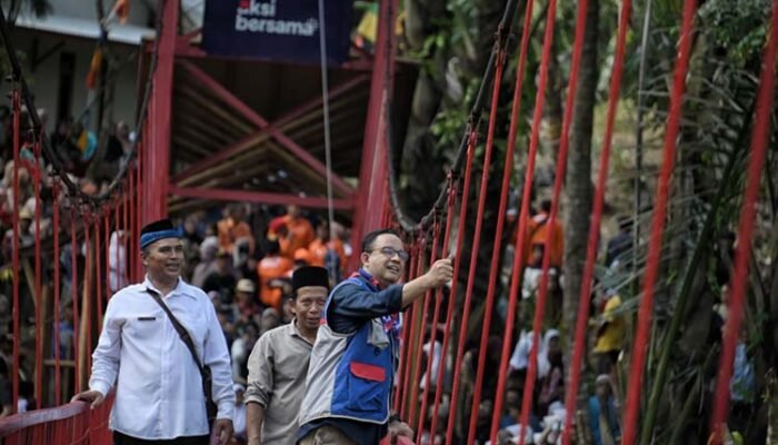 Bangun Titian Persatuan di Cihanjuang, Anies Baswedan Resmikan Aksi Bersama