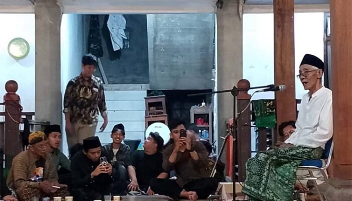 Aktivis Gelar Istighotsah dan Refleksi Demokrasi di Ponpes Al-Itqon Semarang, Serukan Solidaritas dan Kebebasan Mahasiswa