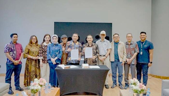 Wahana Edukatif Taman Bhineka Siap Hadir di GIK UGM, JTF dan YADN Teken Kerja Sama