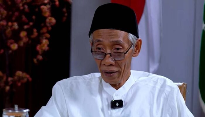 Pandangan KH Ubaidullah Shodaqoh: Peran Kiai Kampung Penyangga NU dan Umat