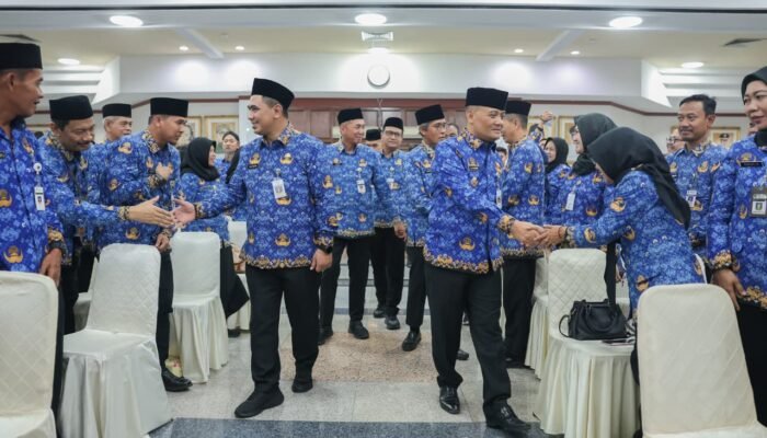 Melalui Sistem Merit, Gubernur Ahmad Luthfi Lantik 27 Pejabat