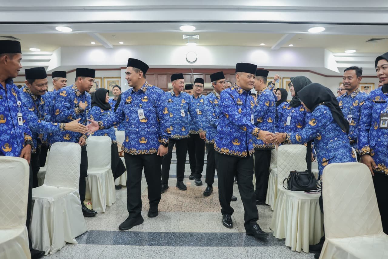 Melalui Sistem Merit, Gubernur Ahmad Luthfi Lantik 27 Pejabat