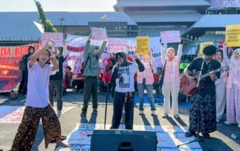 Hari Buruh di Jateng, Aktivis dan Kaukab Band Suarakan Perlawanan