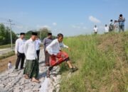 Warga Tinanding Grobogan Keluhkan Lumpur Pascabanjir
