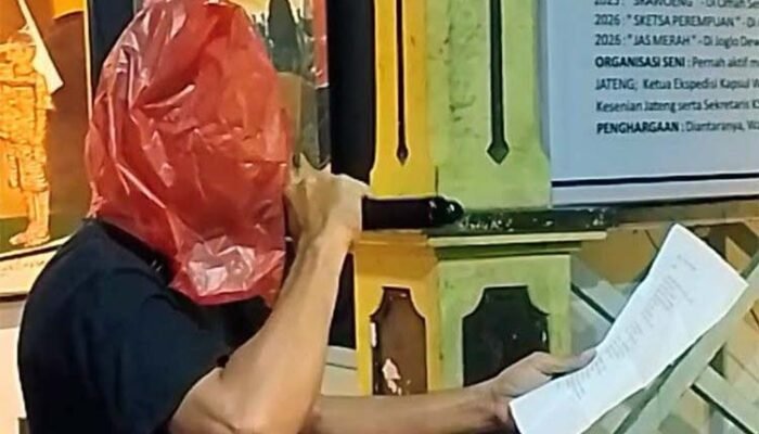 Penyair Hidupkan Gagasan Bung Karno Lewat Panggung Puisi di TBRS Semarang