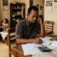 Apa Itu Sandwich Generation? Pengertian, Penyebab, Dampak, Ciri-Ciri, dan Cara Keluar dari Generasi Sandwich