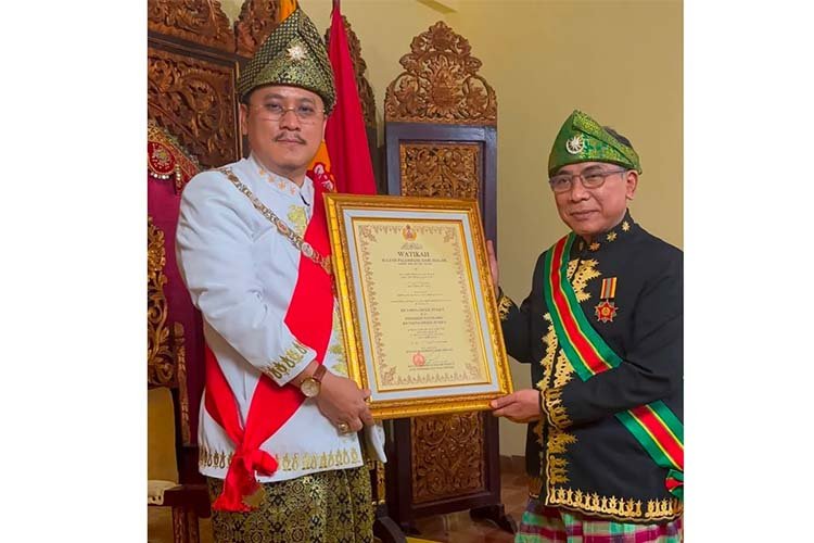 Ketua Umum PBNU Gus Yahya Terima Gelar Pangeran Notogamo