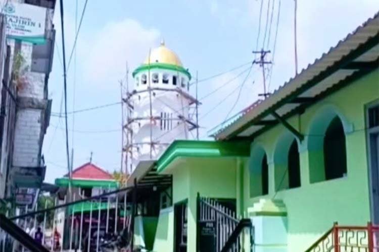 Menara Masjid Tambakberas