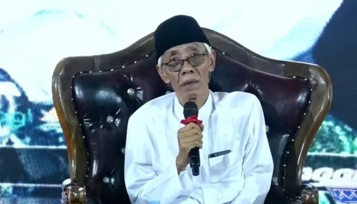 Haul Buntet Pesantren 2026, KH Ubaidullah Shodaqoh Tegaskan Peran Vital Ulama dan Pesantren dalam Mempertahankan Kemerdekaan RI