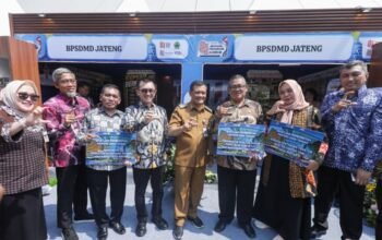 Atasi Kemiskinan dari Desa, Gubernur Luthfi Jadikan Kepyar Proyek Percontohan PBL Jateng