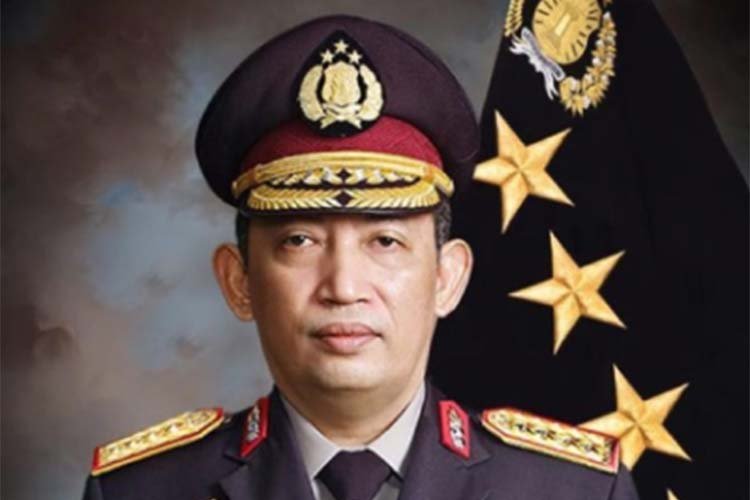 Listyo Sigit Diberhentikan
