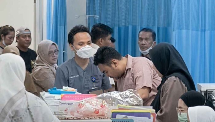 Geger Keracunan Makan Bergizi Gratis di Cirebon: Korban Melonjak 64 Orang, RS Bantah Isu Meninggal
